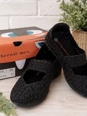 Bernie Mev Cuddly K Girls Black Woven Mary Jane Shoes – EU 31, US 13-13.5